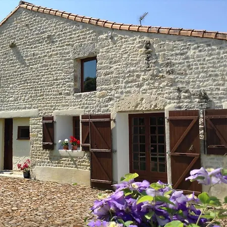 Apartment Boutonne Rouge Bouin (Deux-Sevres)